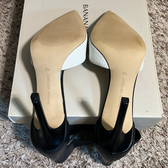 [NIB] Banana Republic - Malory stilettos, ⚪️⚫️ 6.5 - Picture 3 of 8